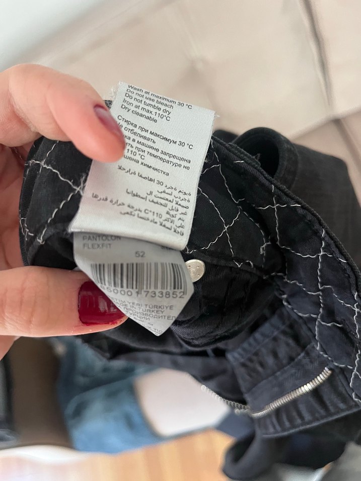 Siyah Dar Kesim Denim Jean — görsel 2/3