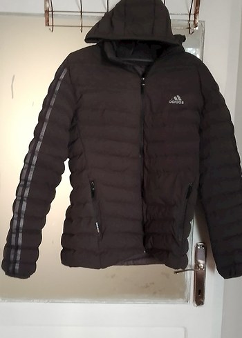 Adidas Siyah Kapüşonlu Kadın Kışlık Mont