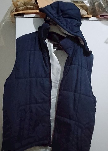 Gri Kapüşonlu Erkek Fermuarlı Yelek