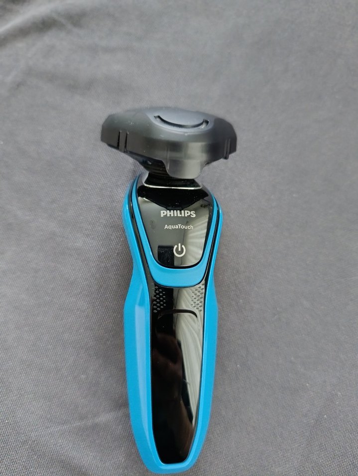 PHILIPS Renkli Mavi Tıraş Makinesi - Görsel 2