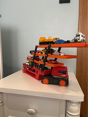  Hot wheels mega tır oyuncak