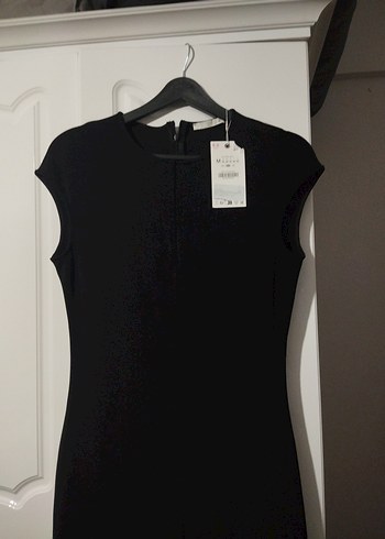 Zara uzun siyah yırtmaçlı elbise - Görsel 6