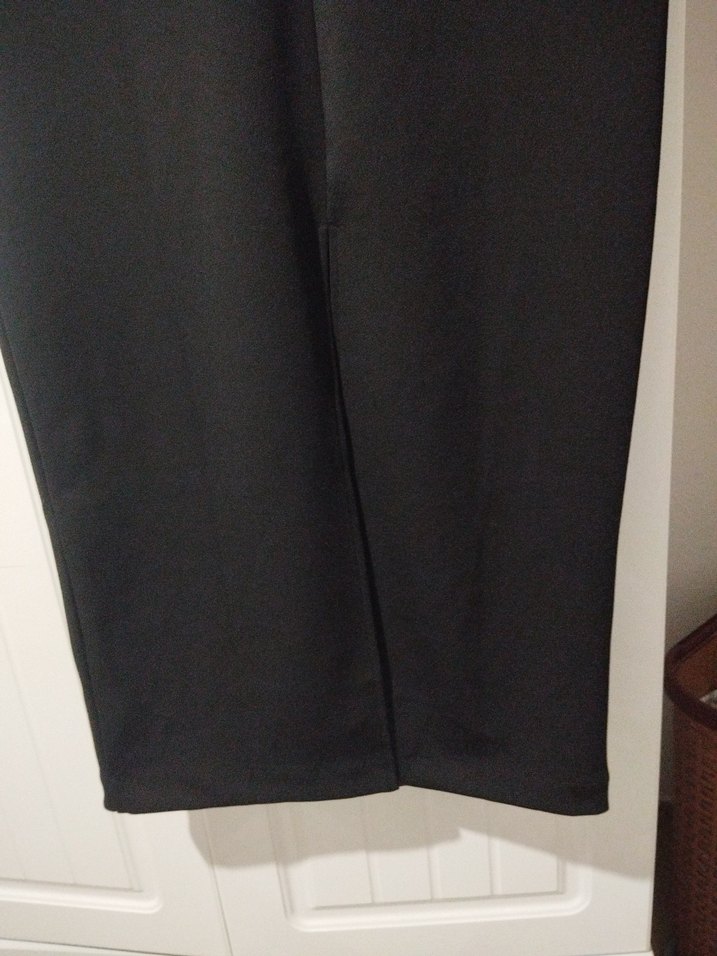 Zara uzun siyah yırtmaçlı elbise - Görsel 3