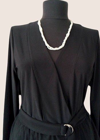 Siyah Kemerli Tüllü Kruvaze Elbise - Görsel 2