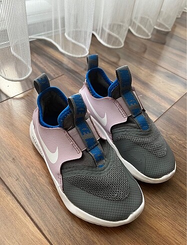 Nike kız çocuk spor ayakkabı