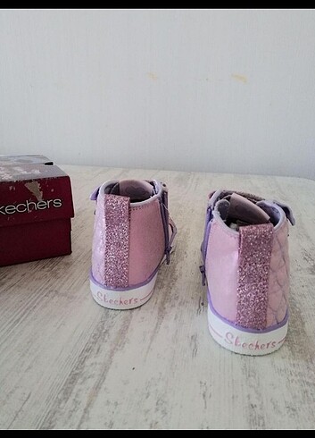 23 Beden SKECHERS LIGHT UP SIFIR ETIKETLI IŞIKLI 24 numara pembe-lila