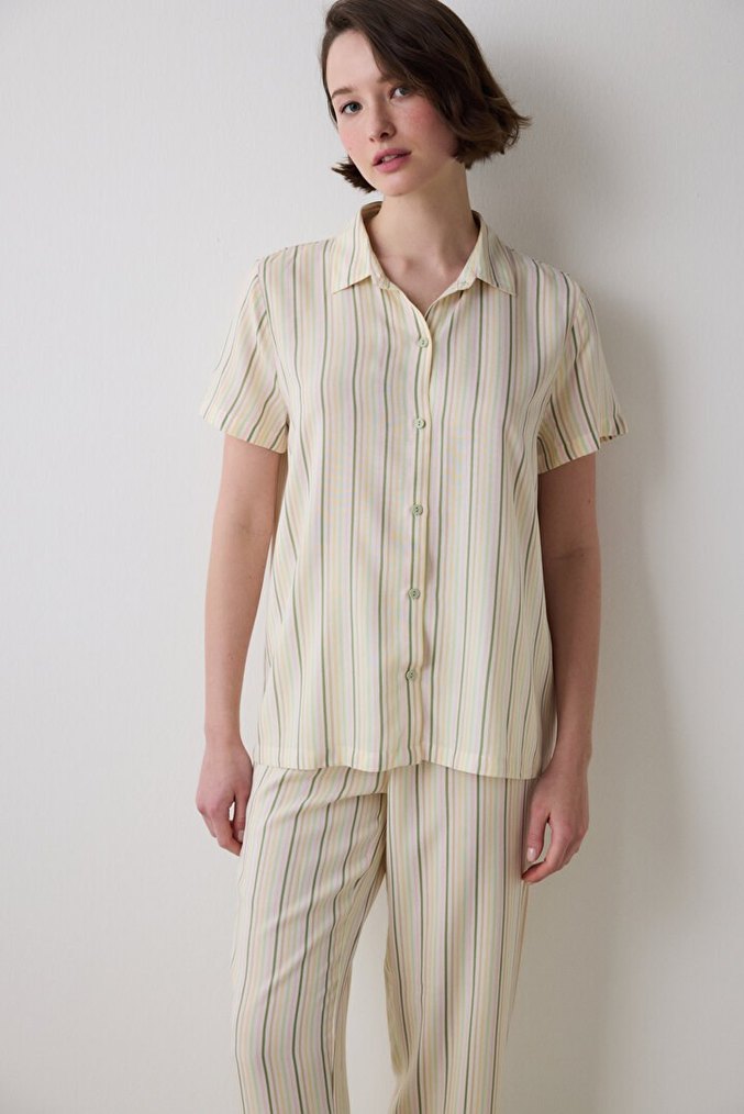 Kadın Yeşil Çizgili Kısa Kollu Pijama Takımı - Görsel 3