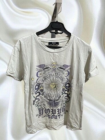 BERSHKA TİŞÖRT