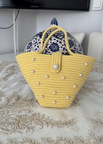 Zara İnci Detaylı Sarı Örgü Kadın Çanta
