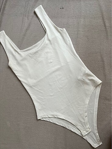 Trendyol & Milla trendyolmilla citcitli vucudu saran body