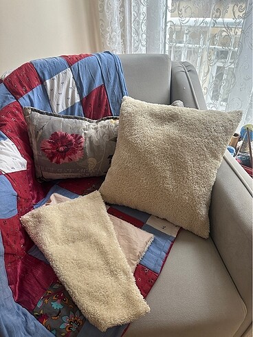Peluş yastık