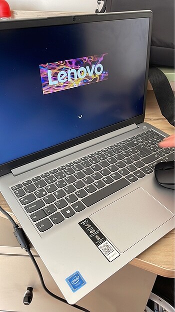 Beden Lenovo dizüstü bilgisayar