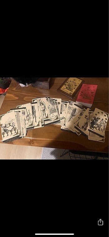 Beden Renk Ahşap kutulu klasik tarot kartları