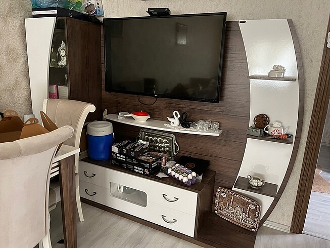 Tv ünitesi