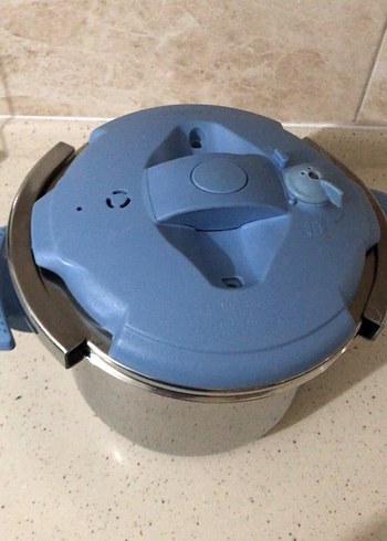 Mavi Kapaklı Gri Düdüklü Tencere - Görsel 3