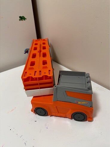 hot wheels taşıyıcı mega tır - Görsel 3