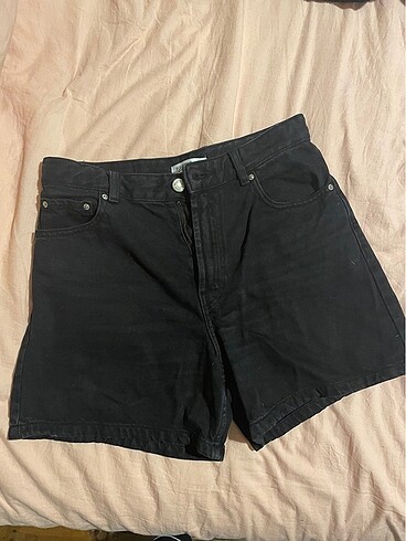 Pull and Bear Pull and bear denim şort