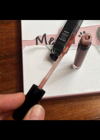 BareMinerals Moxie Dolgunlaştırıcı Ruj Parlatıcısı - Görsel 4