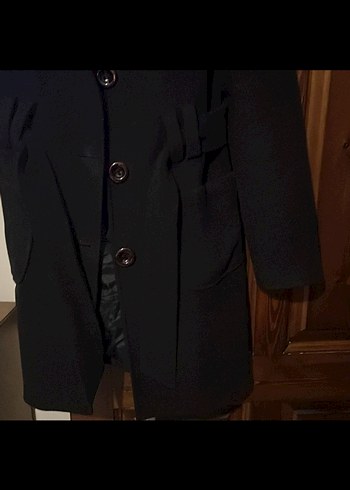 Siyah Düğmeli Kadın Kaban L beden - Görsel 3