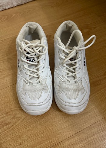 FILA Beyaz Bağcıklı Kadın Spor Ayakkabı
