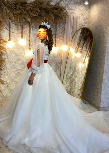 38 Beden 2 saat giyilmiştir kuru temizlenmesi yapılmıştır prenses model