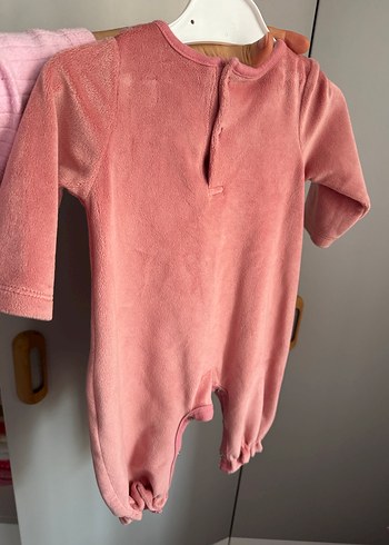 Pembe Fırfırlı Bebek Tulum - Görsel 2