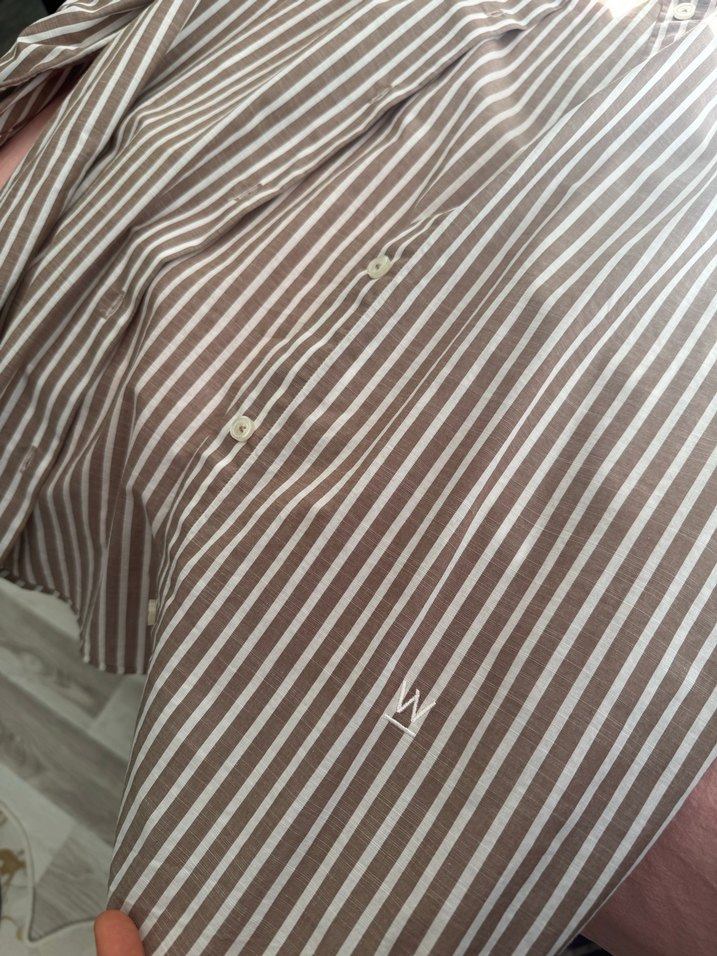 Düğmeli Çizgili Kahverengi Kadın Gömlek - Görsel 2
