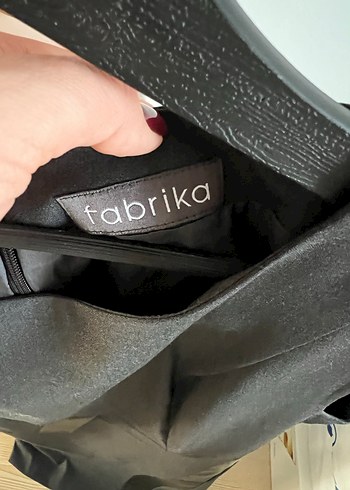 Siyah V Yaka Midi Elbise - Görsel 5