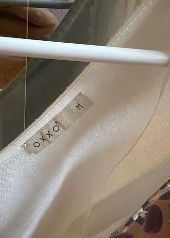 oxxo Beyaz V Yaka Kadın Kısa Sweatshirt