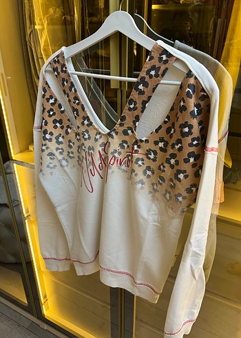 Beyaz V Yaka Kadın Kısa Sweatshirt