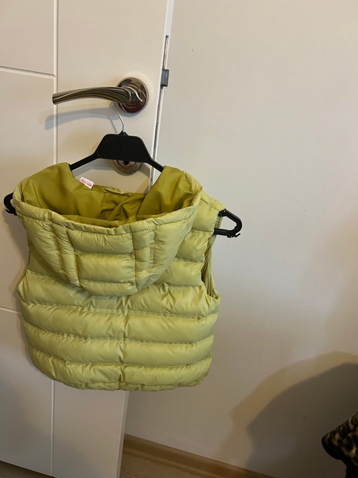 Sarı Kısa Kadın Şişme Yelek - Görsel 2