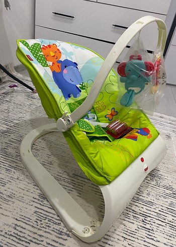 Beden Yeşil Renkli Bebek Ana Kucağı ve Oyun Merkezi