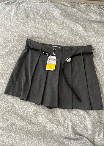 Gri Kemerli Mini Etek