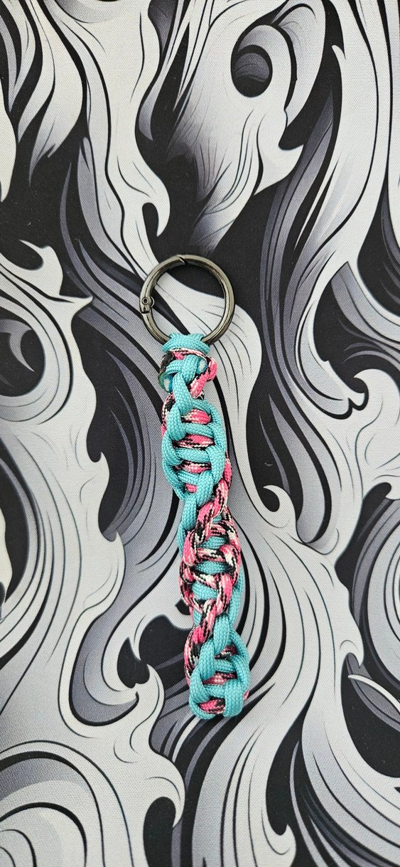 Farklı renklerde DNA tarzı Paracord Anahtarlık ve Çanta süsü - Görsel 3