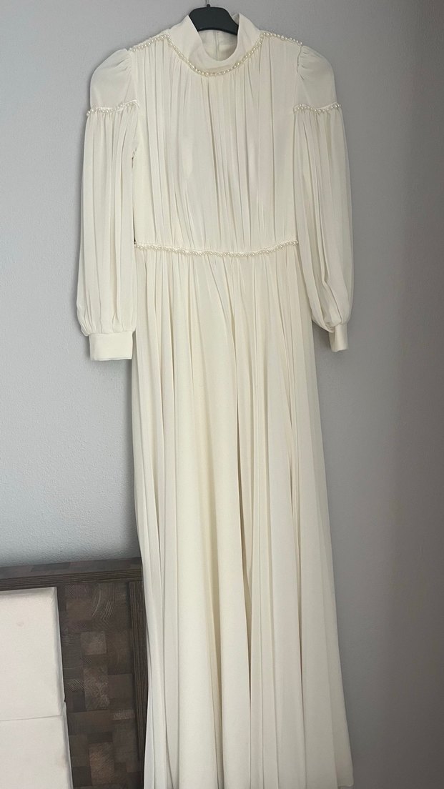 Kadın Beyaz Piliseli Uzun abiye Elbise - Görsel 3