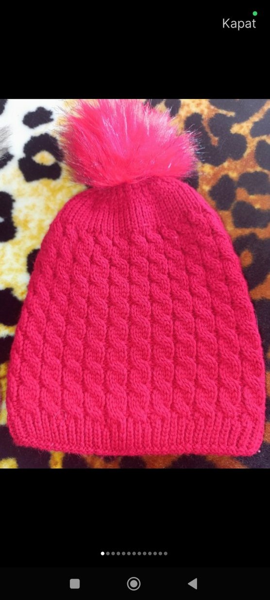 Pembe Örgü Kadın Bere Siyah Ponponlu - Görsel 2