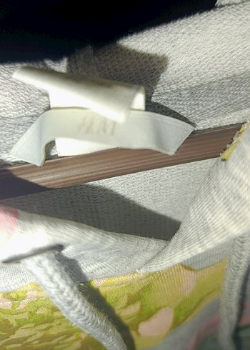 H&M Gri Çiçek Desenli Kapüşonlu Kadın Sweatshirt - Görsel 4