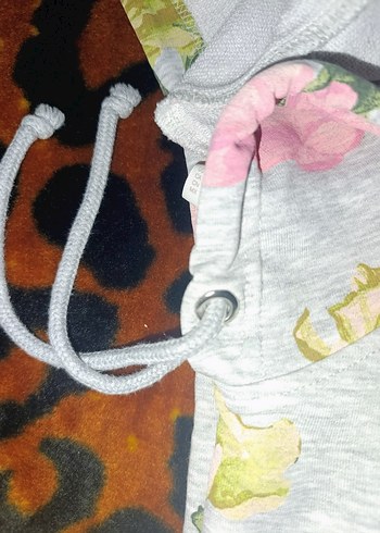 H&M Gri Çiçek Desenli Kapüşonlu Kadın Sweatshirt - Görsel 9