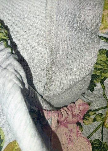 H&M Gri Çiçek Desenli Kapüşonlu Kadın Sweatshirt - Görsel 5