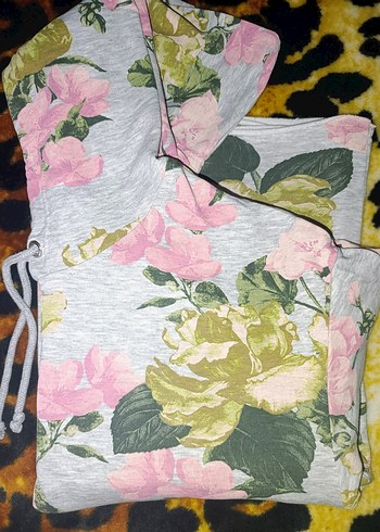 H&M Gri Çiçek Desenli Kapüşonlu Kadın Sweatshirt - Görsel 10