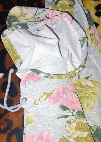 H&M Gri Çiçek Desenli Kapüşonlu Kadın Sweatshirt - Görsel 8