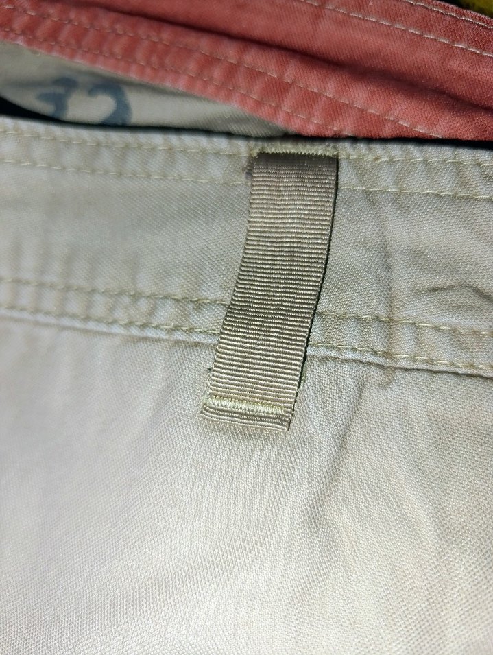 Erkek Bej Kemerli Rahat Kesim Şort - Görsel 4