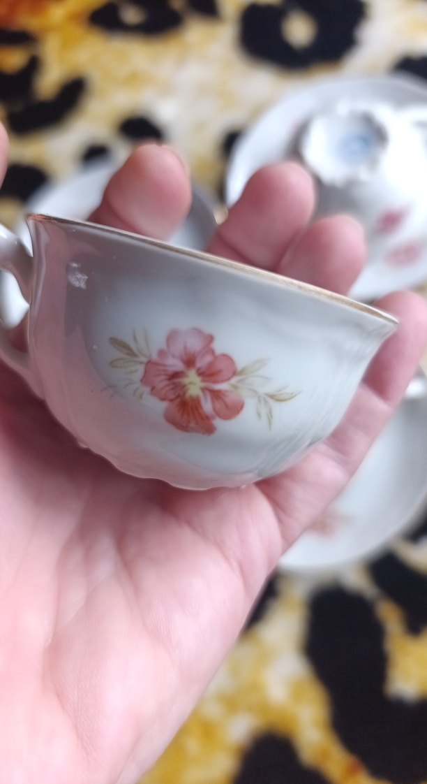 Beyaz Porselen Çay Fincanı ve Tabağı Seti - Görsel 5