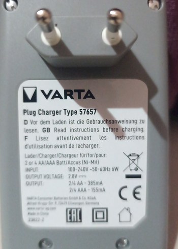 Varta Beyaz Pil Şarj Cihazı - Görsel 3