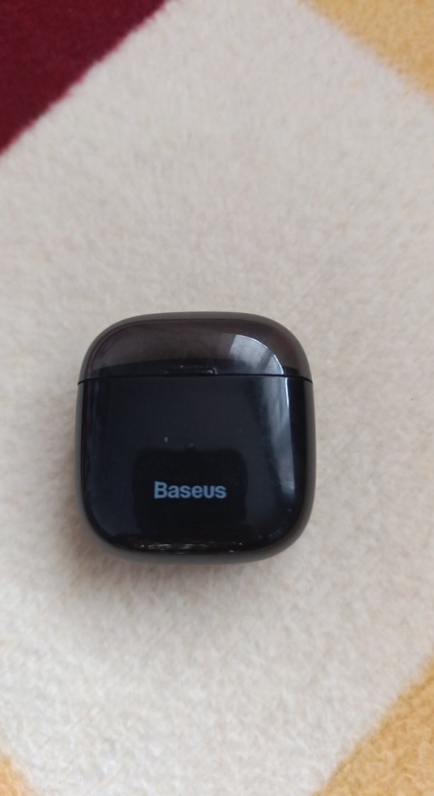 Baseus Siyah Kablosuz Kulaklık - Görsel 2