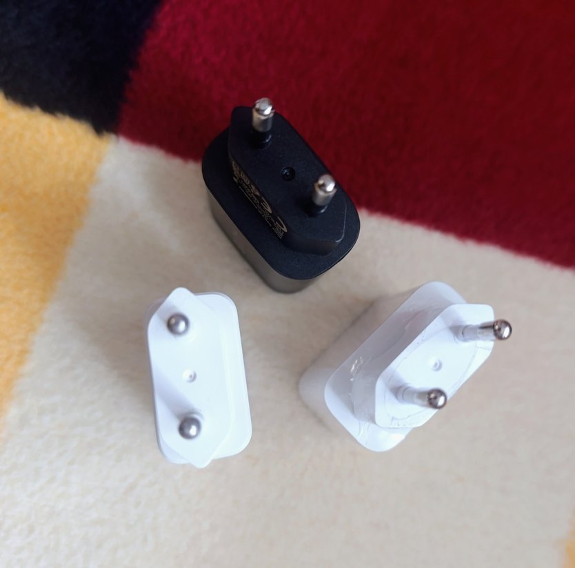 USB Şarj Adaptörü, Beyaz ve Siyah HIZLI SARJ ALETLERİ  3 lü - Görsel 2