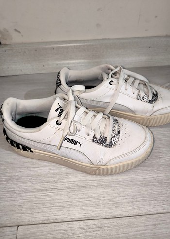 Beyaz Yılan Desenli Puma Kadın Spor Ayakkabı - Görsel 2