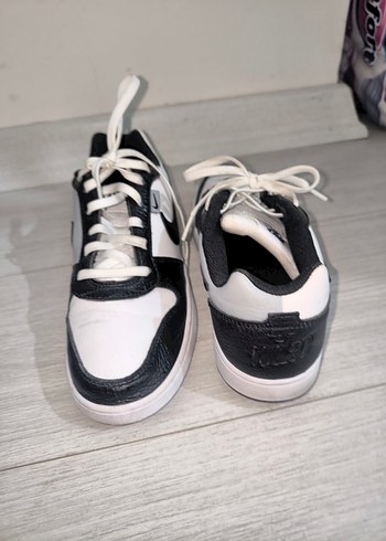 Çizgili Beyaz Gri Bağcıklı Spor Ayakkabı - Görsel 3