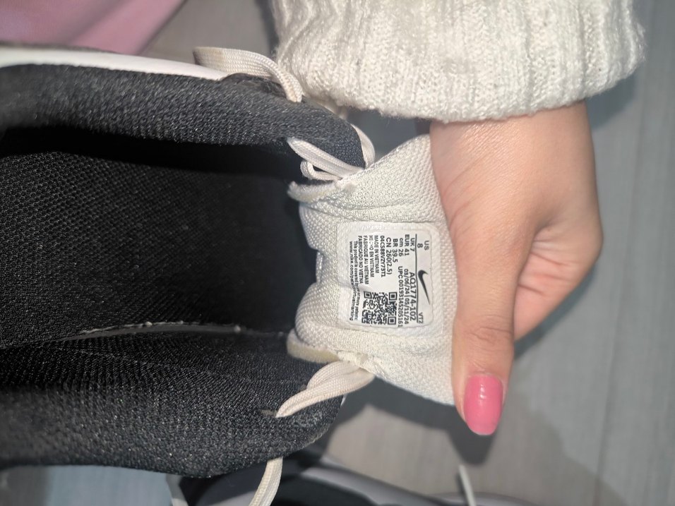 Çizgili Beyaz Gri Bağcıklı Spor Ayakkabı - Görsel 5