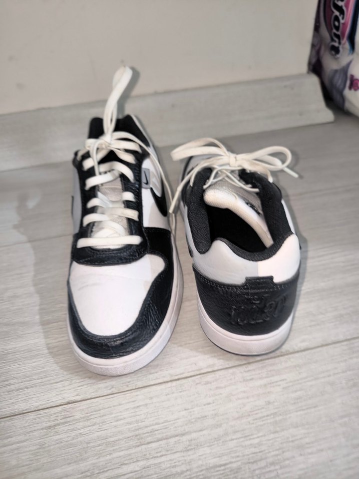 Çizgili Beyaz Gri Bağcıklı Spor Ayakkabı - Görsel 3